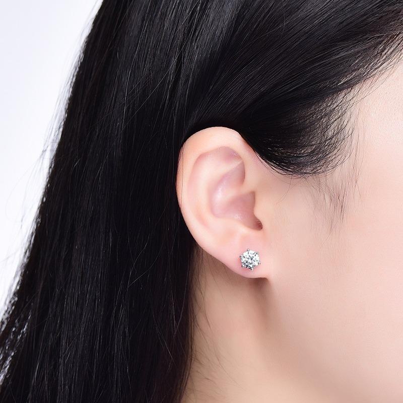 Simulated Moissanite One-Carat Princess Crown Six-Claw Silver Earrings