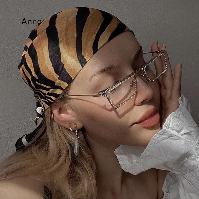 New Women Small Rectangular Sunglasses Fashion  Diamond Inlaid Small Frame Sun Glasses Women's UV Protection Shades Eyewear