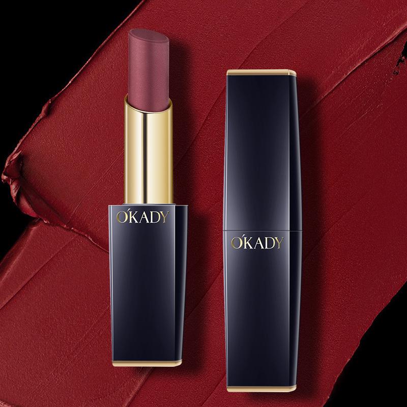Губная помада Oupi Charming Color: Увлажняющий, Стойкий и Устойчивый к выцветанию.