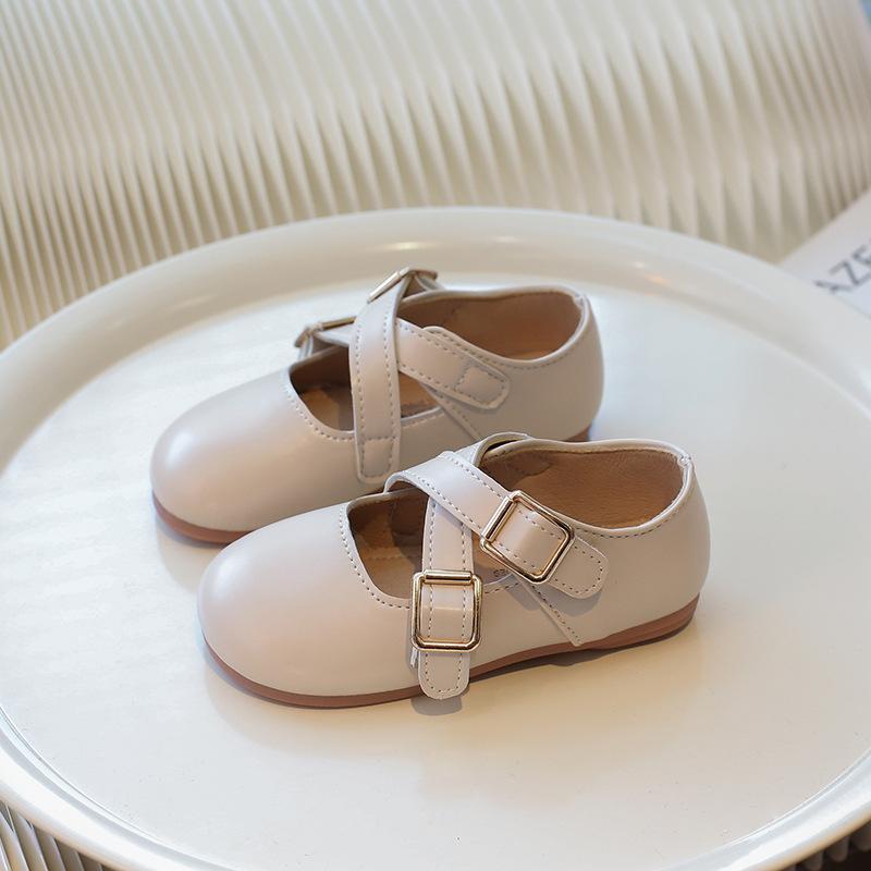 Корейский стиль, кожаная обувь для маленьких девочек, простые модные детские туфли на плоской подошве, однотонные повседневные детские универсальные туфли для ходьбы с круглым носком