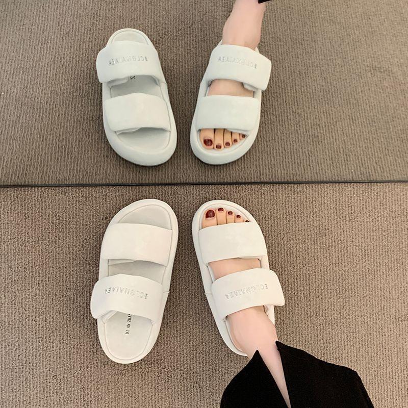 One-word slippers women's summer wear Velcro thick bottom 2025 summer new popular versatile and cool slippers