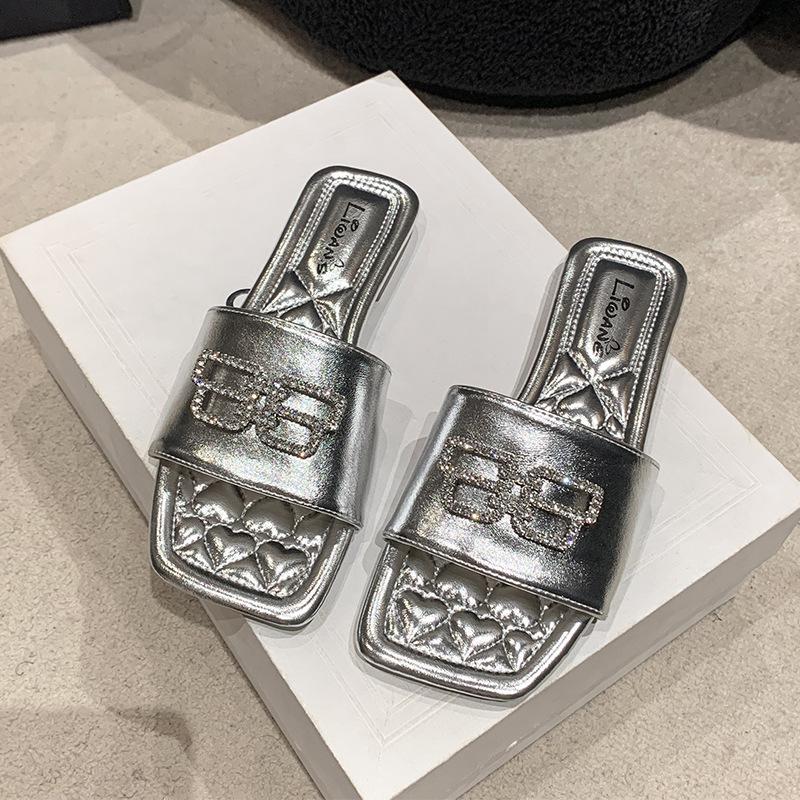 2024 New Beauty Flat Small Sandals Beach High Sense Sandals Silver Slippers