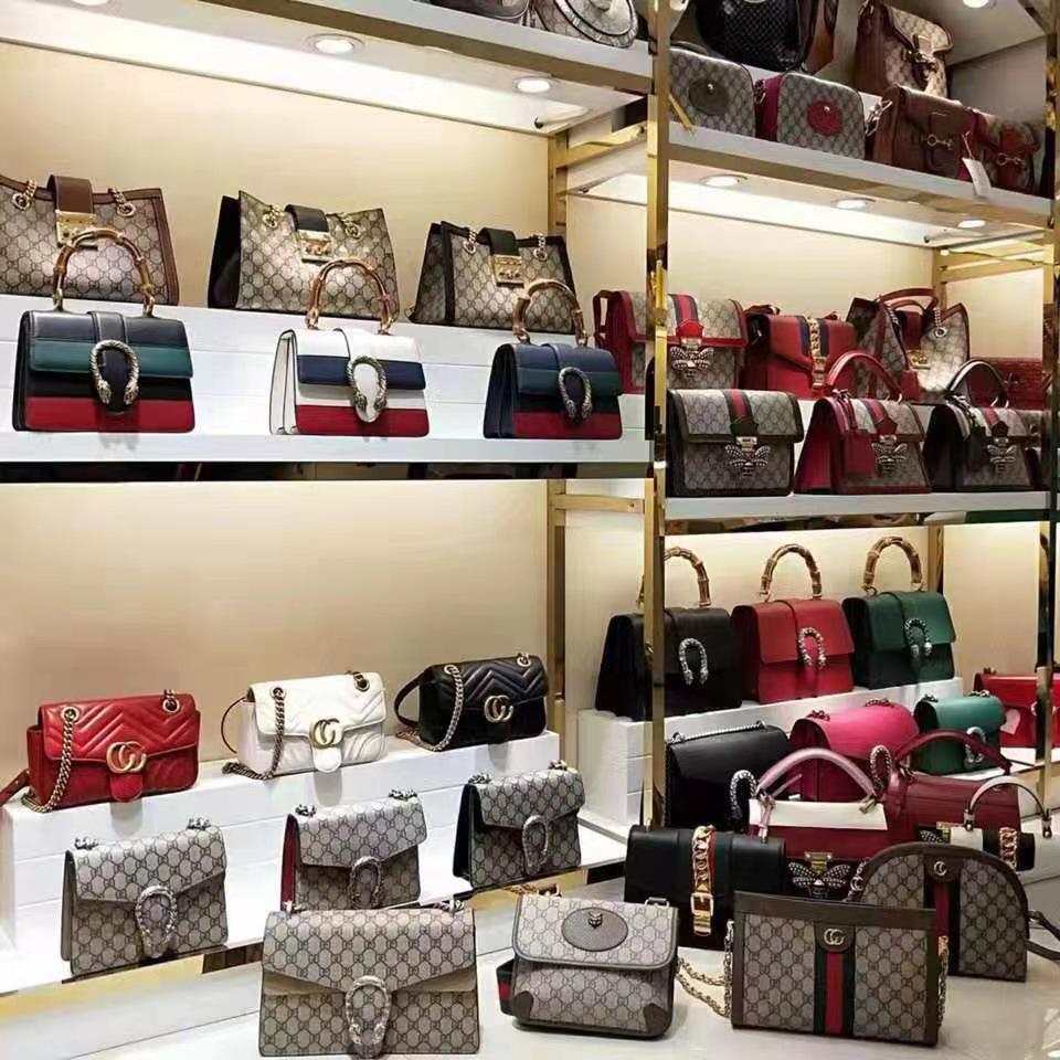 Мини-сумка через плечо 'Полумесяц' из кожи с монограммой Ophidia