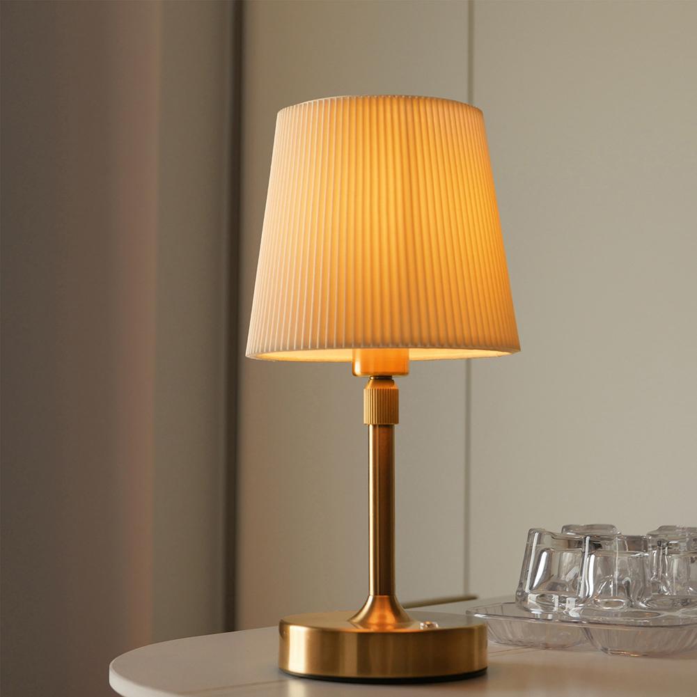 Cordless LED Metal Table Lamp USB Rechargeable 5200mAh Portable Fabric Shade Desk Lamp Touch Control Metal Base Small Table Lamp