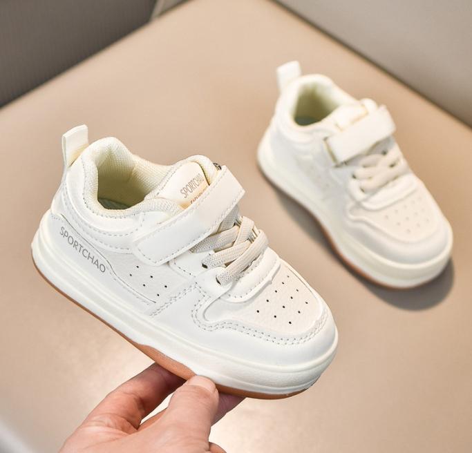 Теннисные детские кроссовки 2025 Осень Новый стиль Мальчик Повседневная обувь Дышащие Нескользящие Классические Детские Спортивные кроссовки Мальчик Универсальная обувь Обувь для девочки