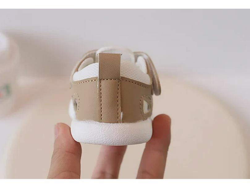 2024 Детские сандалии с мягкой подошвой: Нескользящие, закрытые, дышащие кожаные туфли для детей 1-3 лет (унисекс)