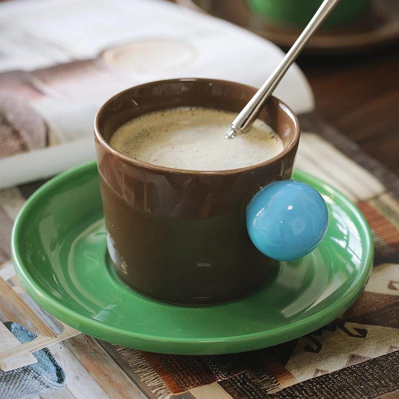 Творческий современный стиль керамические кофейные чашки для дома интересные и изысканные пары стаканов для воды высокого класса уникальные рождественские подарки