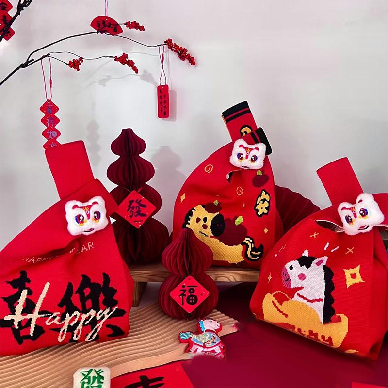 2026 Новогодний Мультяшный Талисман Пони Вязаный Подарочный Мешок Ручной Мешок для Конфет Большая Вместимость Мешок на Завязках на Запястье Милые Многоразовые Сумки для Покупок