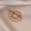 Alloy Flower Anti-glare Brooch, A High-end, Niche Women's Light Luxury Brooch