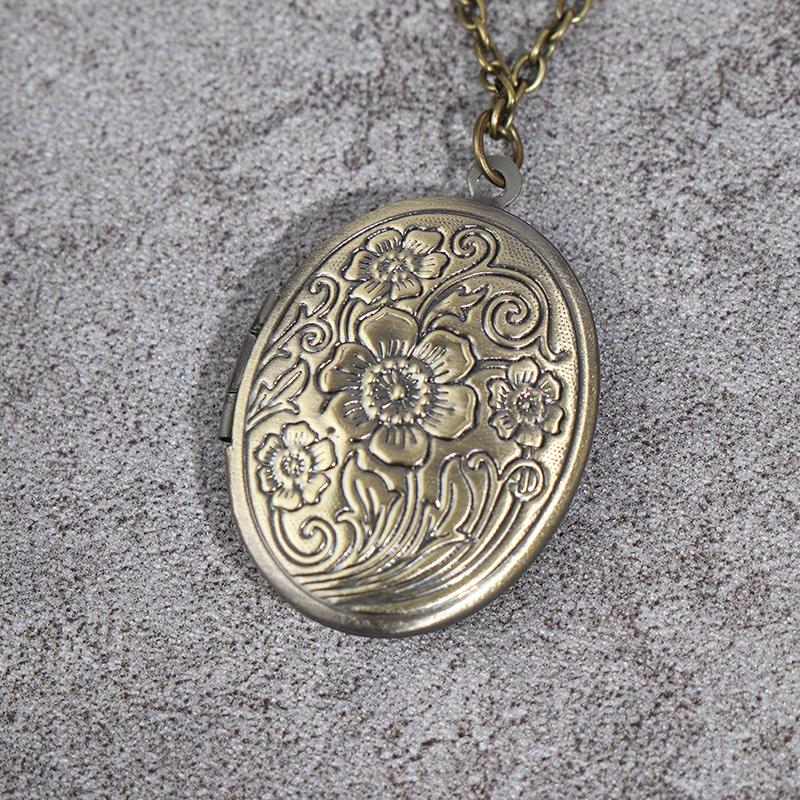 Резной цветок полосатый медальон кулон ожерелье винтажная латунь открывающаяся фото коробка