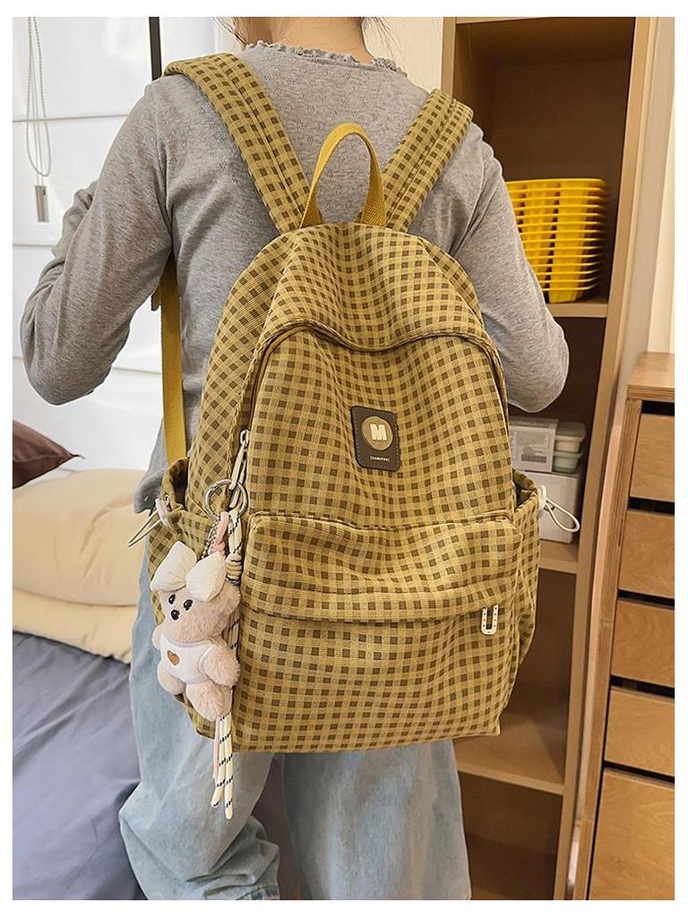 Japanese Retro Plaid Backpack for Women - Lightweight Autumn/Winter Bag for Middle and High School Girls