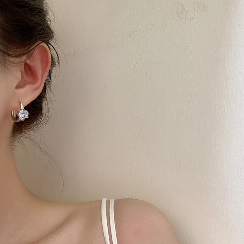 ANENJERY Блестящие серьги-гвоздики с цирконием в форме сердца для женщин, легкие роскошные нишевые дизайнерские корейские ювелирные изделия