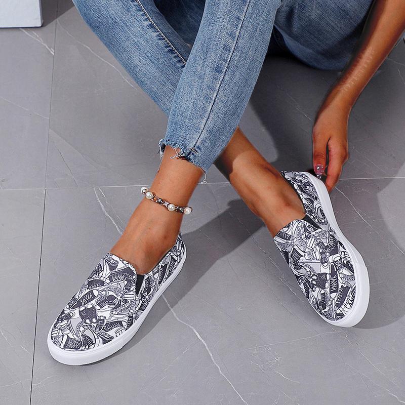 2024 Женская обувь из вулканизированной кожи Модная обувь из холста с граффити Женские модные кроссовки Плоская обувь Обувь для уличных танцев Женские туфли без застежек