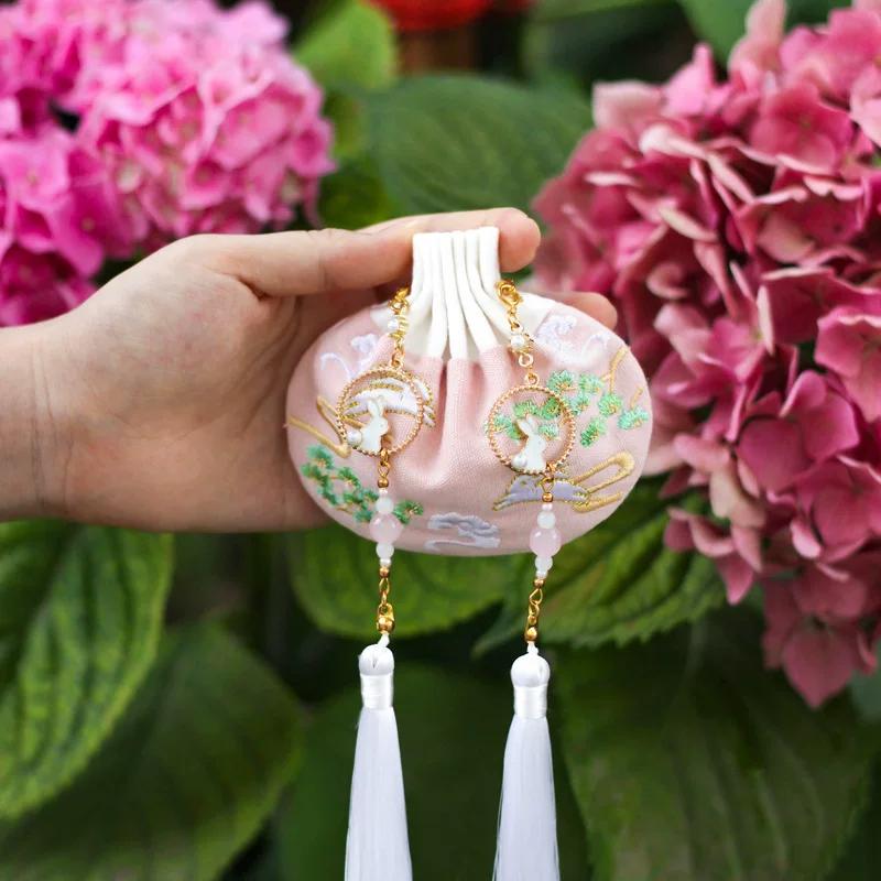 Chinese Style Gift Hand Embroidery Flower and Grass Series Sachet Perfume Bag Chinese Pouch Moon Rabbit Sachet Antique Traditional Han Clothing