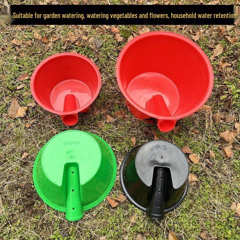 Heavy-Duty Farm Scoop with Wooden Handle
