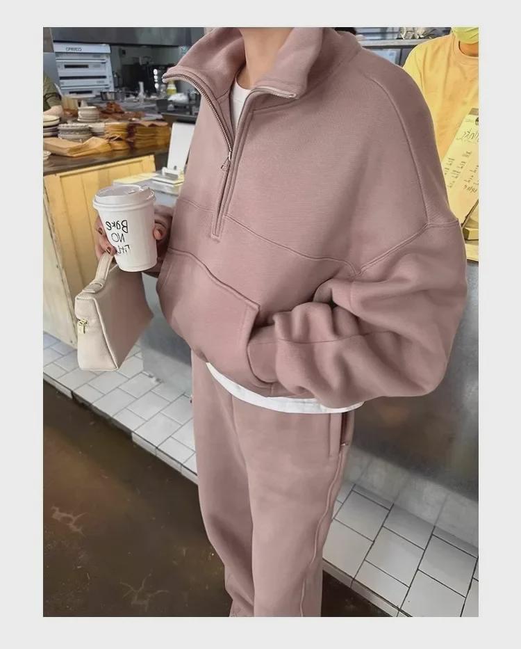 Женский свободный повседневный спортивный костюм: Осень/Зима 2024 Короткая куртка и широкие брюки, комплект из двух предметов