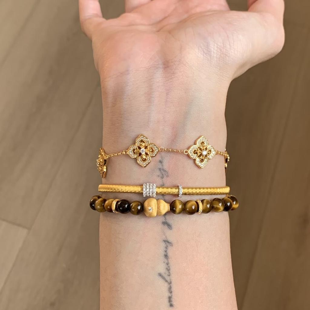 Old Money Style~French-style hollow-out, full-diamond, floral four-leaf clover and iris flower bracelet for women, vintage niche high-end jewelry