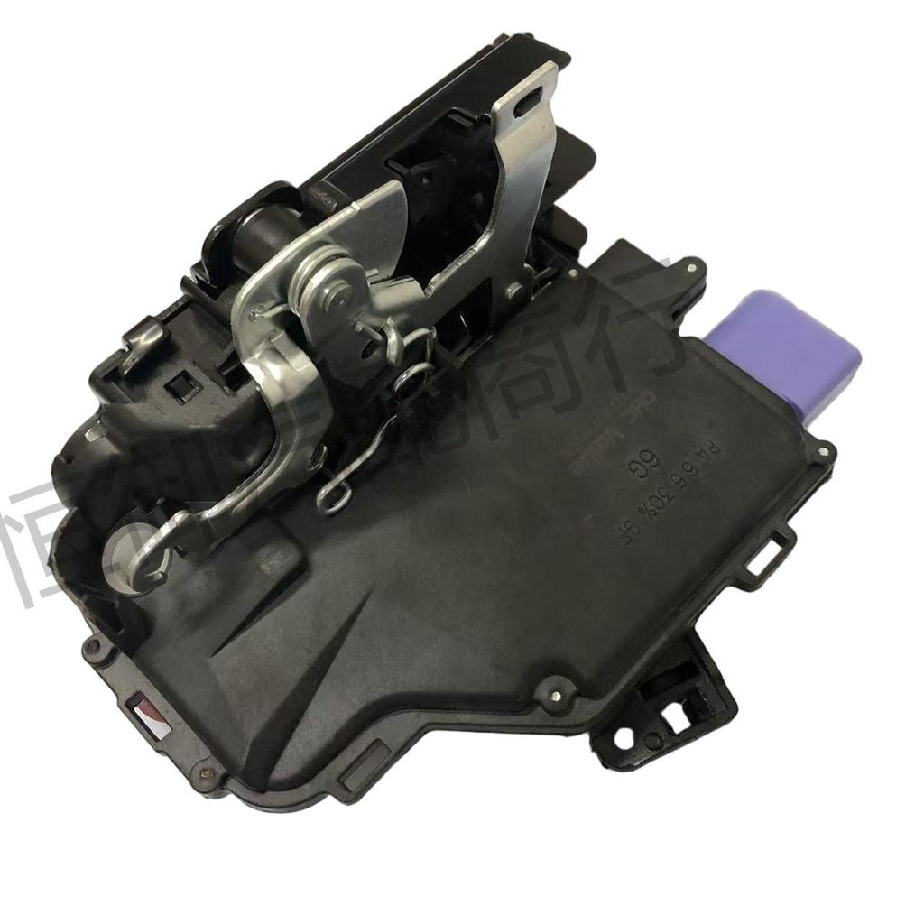 1TD837015A Ручка передней левой двери для Sagitar, Octavia, Touran (2004-2019)