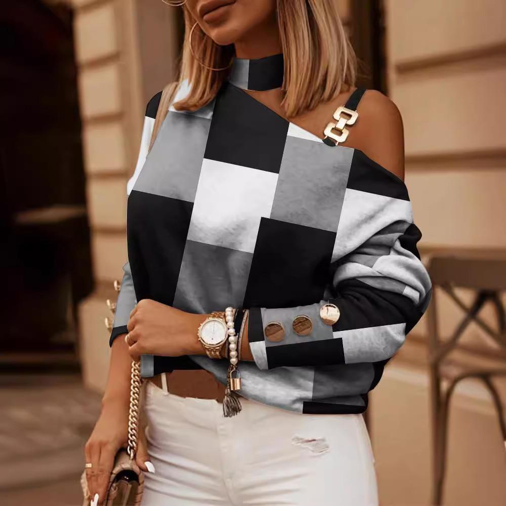 Geometric Pattern Sweatshirt For Women With Printed Design And Long Sleeves