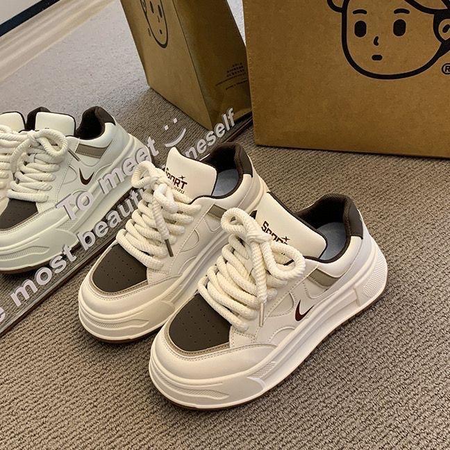 Маленькие белые туфли детские 2024 новые популярные на платформе спортивные кеды женские интернет-знаменитость универсальные повседневные модные весенне-летние