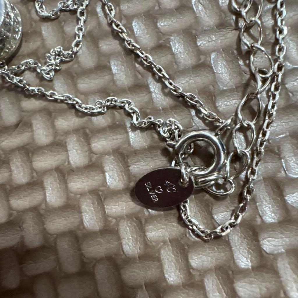 Б/у серебряное хрустальное колье 4C