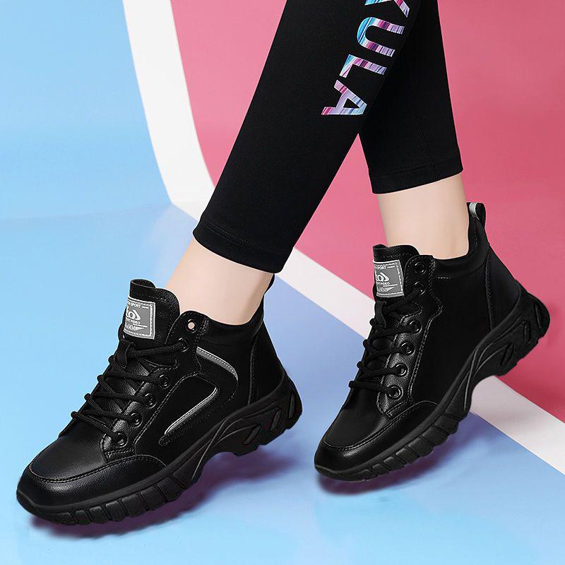 Fashion Winter Black Leather Sneakers Casual Women Waterproof Warm Flat Sneakers With Fur Fashion Slip On Trainers Sports Running Shoes