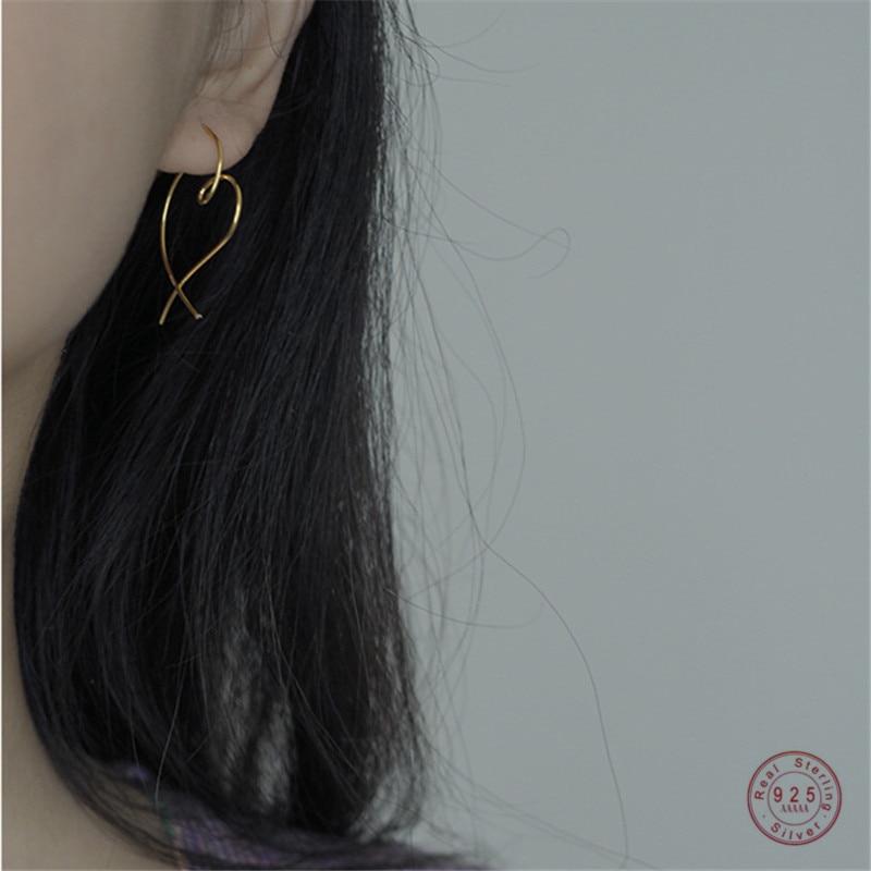 925 Sterling Silver Plating Twisted Geometric Heart-shaped Wave Earrings Women Punk Hip Hop Jewelry