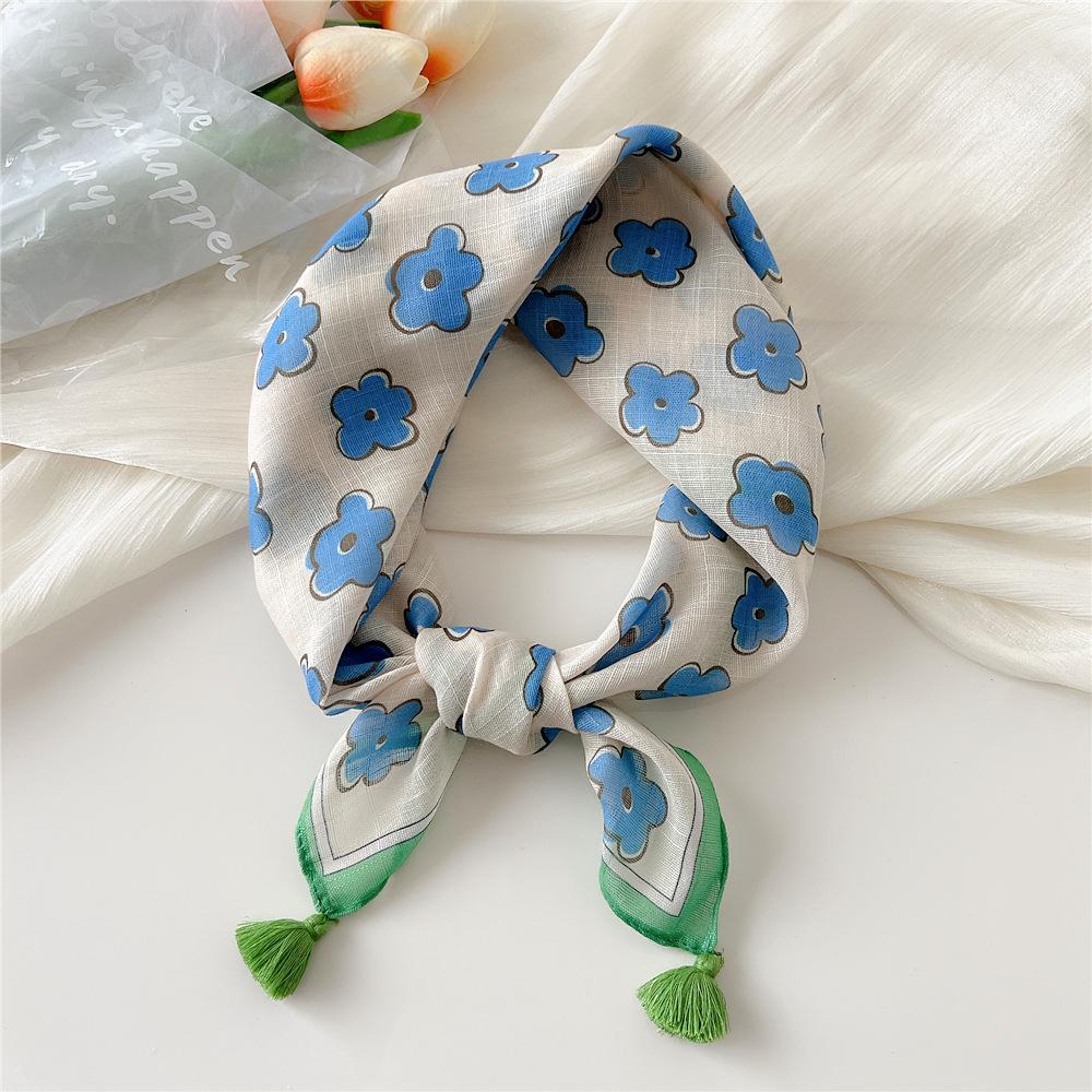 60*60cm Summer Scarves for Woman Beautiful Floral Scarf with Tassels Outdoor Thin Sun Protective Scarf