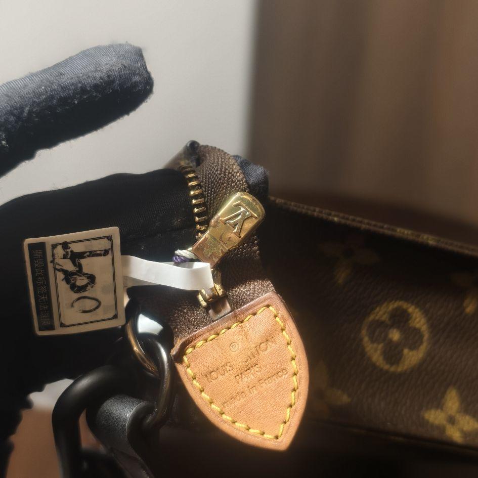 [Б/У] Louis Vuitton Сумка-косметичка Gm 'Коричневый канвас Monogram' - Хорошее состояние #EJCL1V