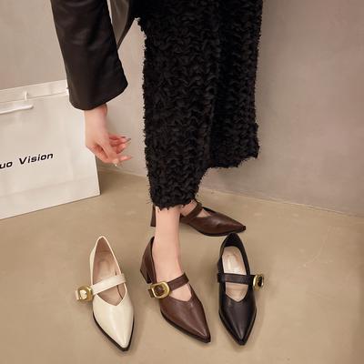 2025 новые французские ретро маленькие кожаные туфли большого размера одинарные туфли женская обувь чувство дизайна нишевые остроносые туфли Мэри Джейн дети