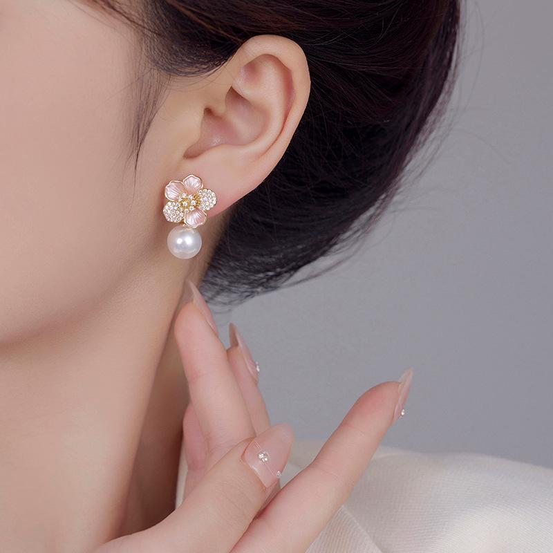 2024 Взрывные Серьги с Темпераментом в Стиле Легкой Роскоши, Серьги-Цветы с Жемчугом, Французский Премиальный Нишевый Дизайн, Уникальные Серьги