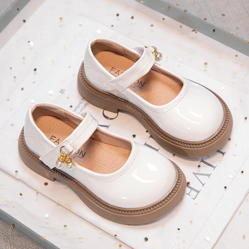 Шикарные кожаные туфли для девочек, милые черные туфли Мэри Джейн с жемчужной подвеской для свадебной вечеринки, платье для школы, балетки 26-36