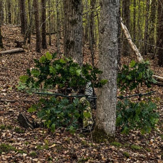 Portable Hunting Concealment Branch Stand, Adjustable Foldable Camouflage Tree Stand with Multi-Hook, Blind Accessory for Deer Turkey Outdoor Hunting