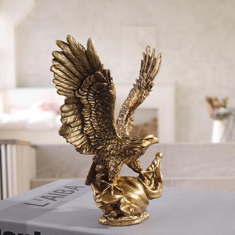 American Style Eagle Statue Resin Golden Eagle Figurines Animal Model Art Ornament Home Office Desktop Decoration Accessories