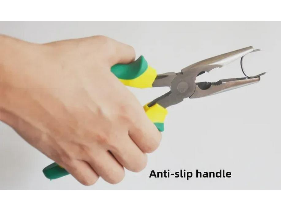 Большие штангенциркули и плоскогубцы с игольчатыми губками для установки чехлов на сиденья автомобиля из кожи