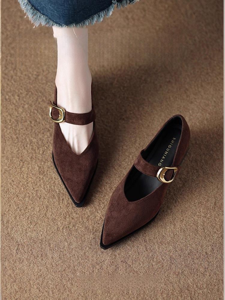 Французские ретро туфли Мэри Джейн на высоком каблуке - Изысканный стиль Весна/Осень 2025 для женщин с острым носком, идеально подходят к юбкам.