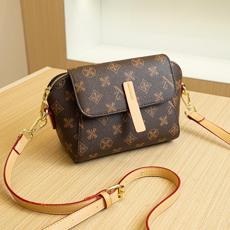 Fashion Printed Retro Crossbody Bag New Style Summer Bag Women's Bag One Shoulder Mother Bag