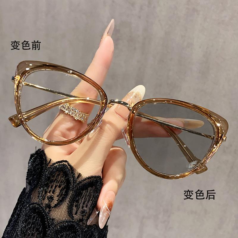 Color-changing cat eye myopia glasses American trend European and American metal large frame retro advanced sense plain myopia glasses