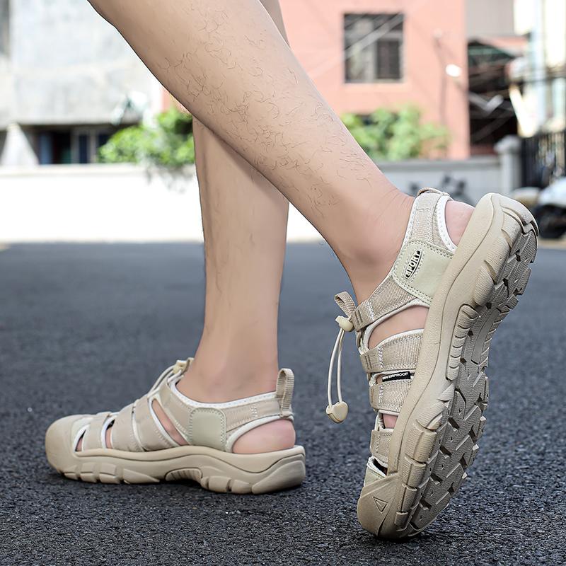 Модные летние удобные сандалии с мягкой подошвой, брендовые повседневные уличные нескользящие мужские кожаные сандалии, мужские ретро дышащие пляжные туфли с перфорацией