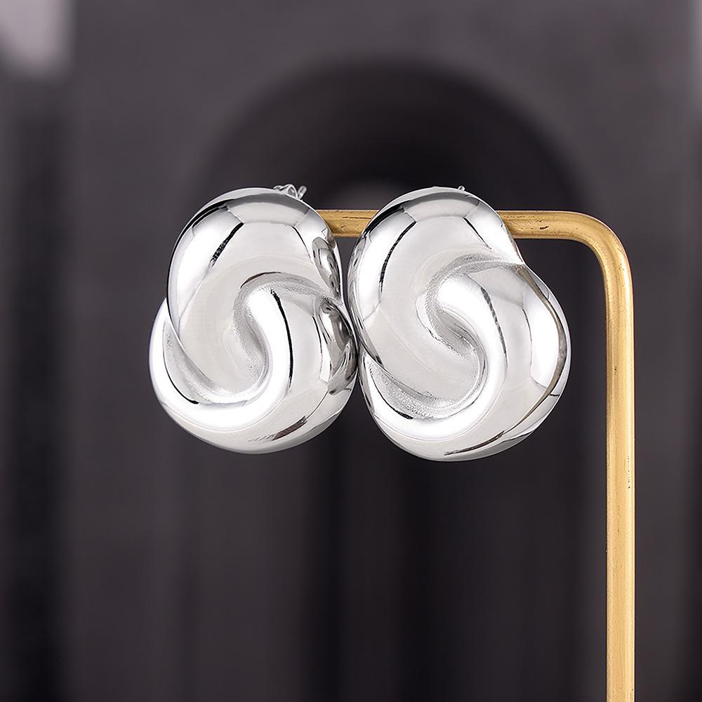 Элегантные европейско-американские серьги-кольца с двумя петлями: Изящная титановая сталь 18-каратного золота, не выцветает, идеально подходит для лета.