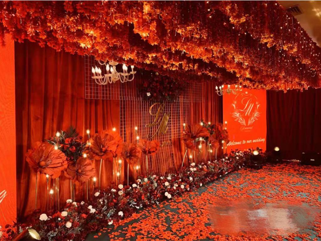 Elegant Wedding Aisle & Stage Floral Decor: Silk Net & Foam Paper Flowers