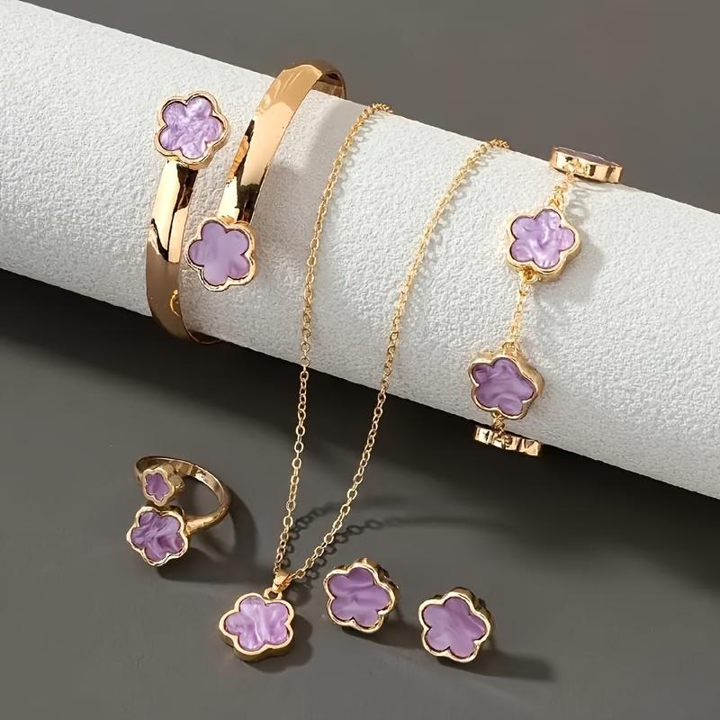 Elegant 5-piece Lucky Clover Jewelry Set - Necklace, Earrings, Ring, Bracelet, and Bangle - Zinc Alloy, Perfect for a Casual Outfit or As a Gift!