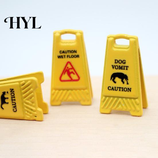 Doll House Floor Signs 5Pcs Mini Caution Wet Sign Single-side Realistic Miniature Dog Cat Vomit Tiny Danger Small Warning Desk Toy Dollhouse