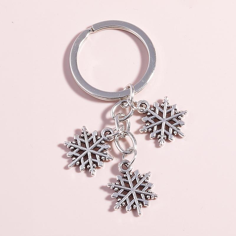Cute Alloy Snowflake Keychain Metal Key Ring for Men Women Key Holder Handbag Pendants DIY Jewlery Accessories