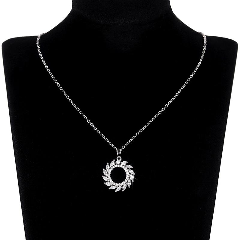 Huitan Fashion Circle Shaped Pendant Necklace with Marquise Cubic Zirconia Versatile Design Necklace for Women Wedding Jewelry