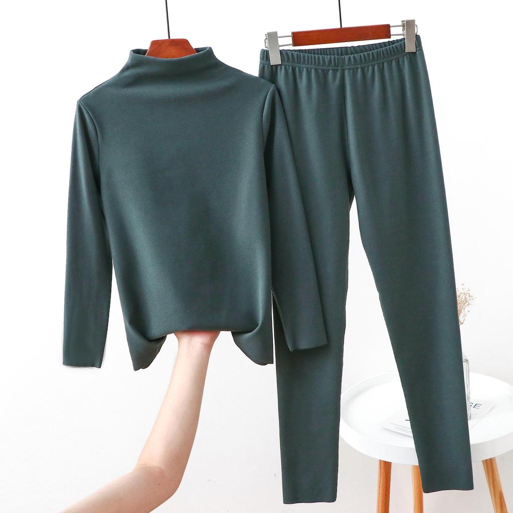 Комплект из водолазки и брюк из плотного немецкого бархата больших размеров для женщин на осень и зиму