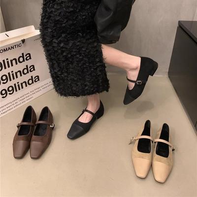 Темпераментные туфли Мэри Джейн с острым носком женские осень 2025 новые комбинированные с ремешком на одной пряжке и неглубоким вырезом туфли-лодочки