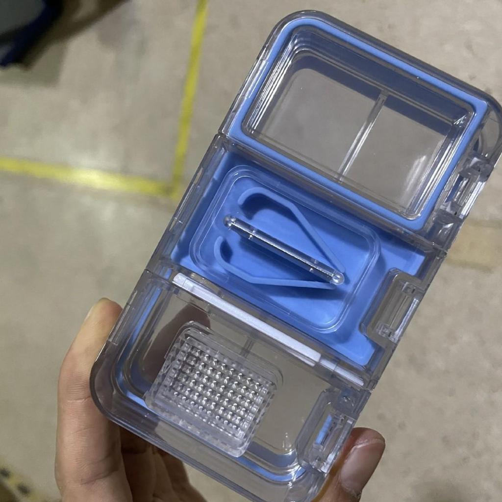 Portable Pill Cutter & Grinder: Compact Medication Box for Splitting, Grinding, and Dispensing Small Pills On-the-Go