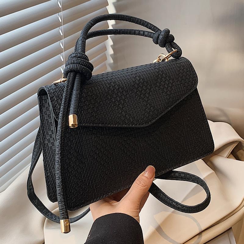 Сумка Niche Bag Осень и зима Новая модная сумка через плечо для женщин Ins Hand-плетеная сумка на одно плечо