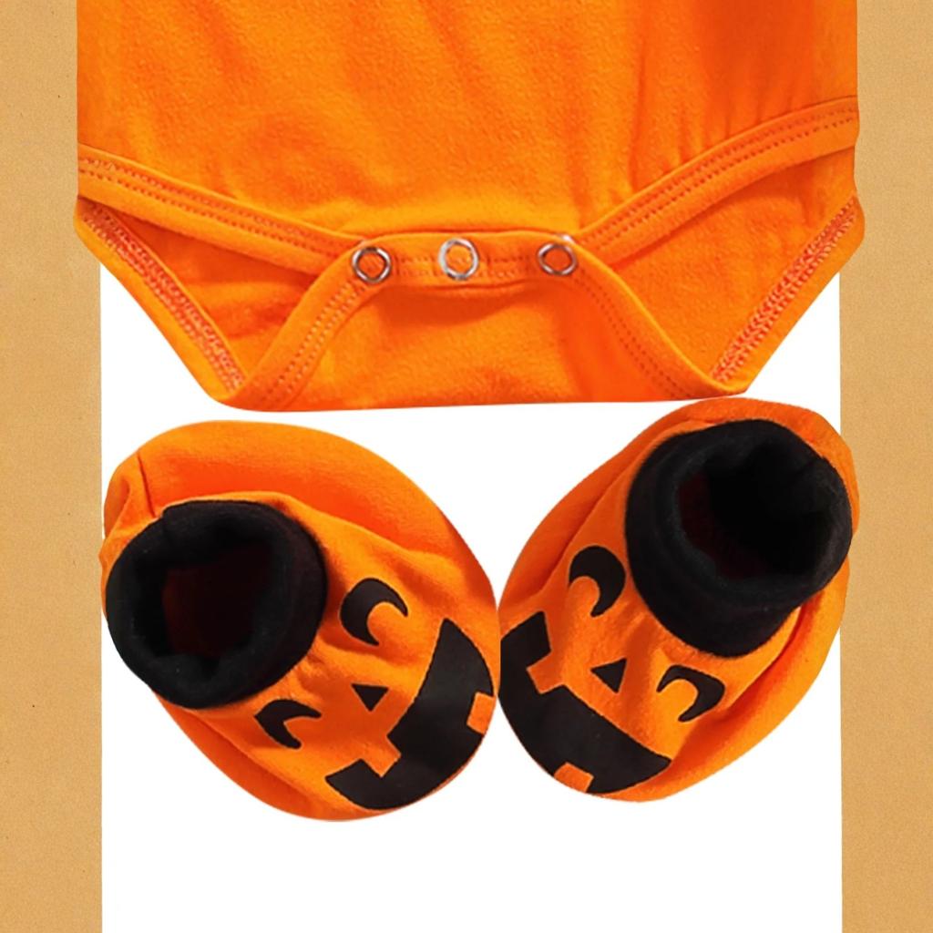 Newborn Boy Pumpkin Bodysuit + Hat + Socks Children's Halloween Costume Set